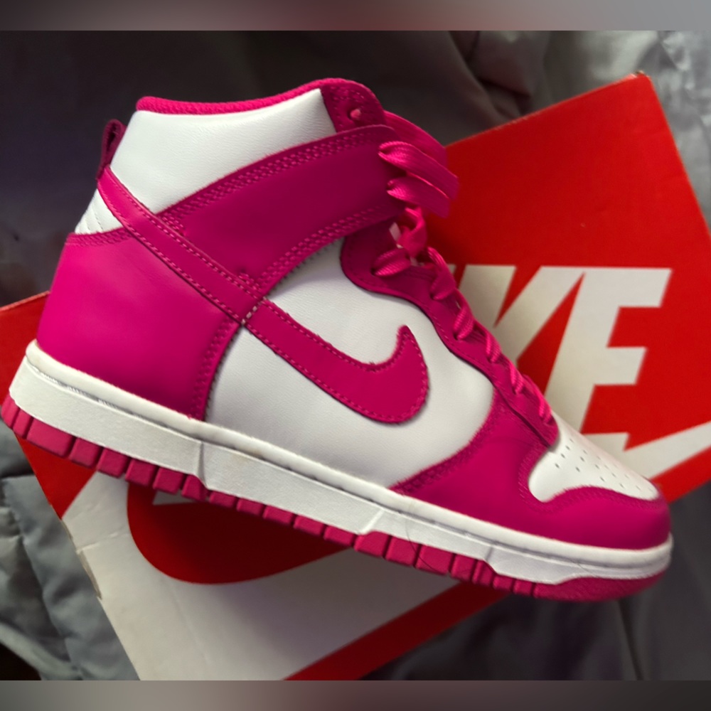 COPY - High top dunks